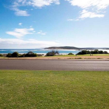 Pelican Shore Oceanfront Villa 6 Kalbarri Extérieur photo