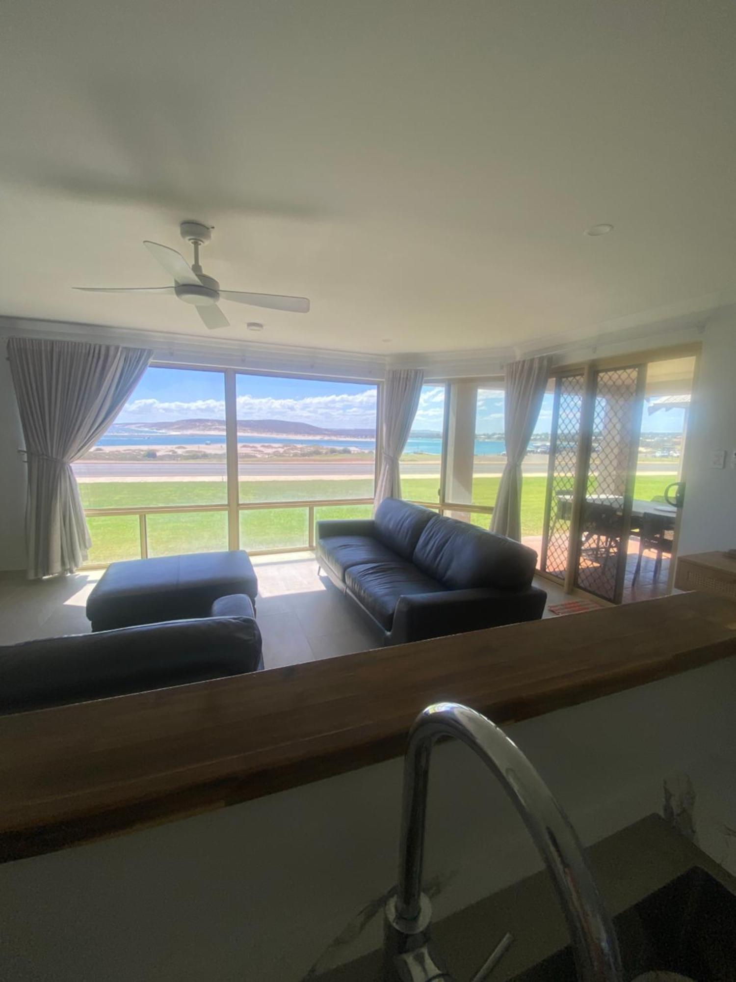 Pelican Shore Oceanfront Villa 6 Kalbarri Extérieur photo