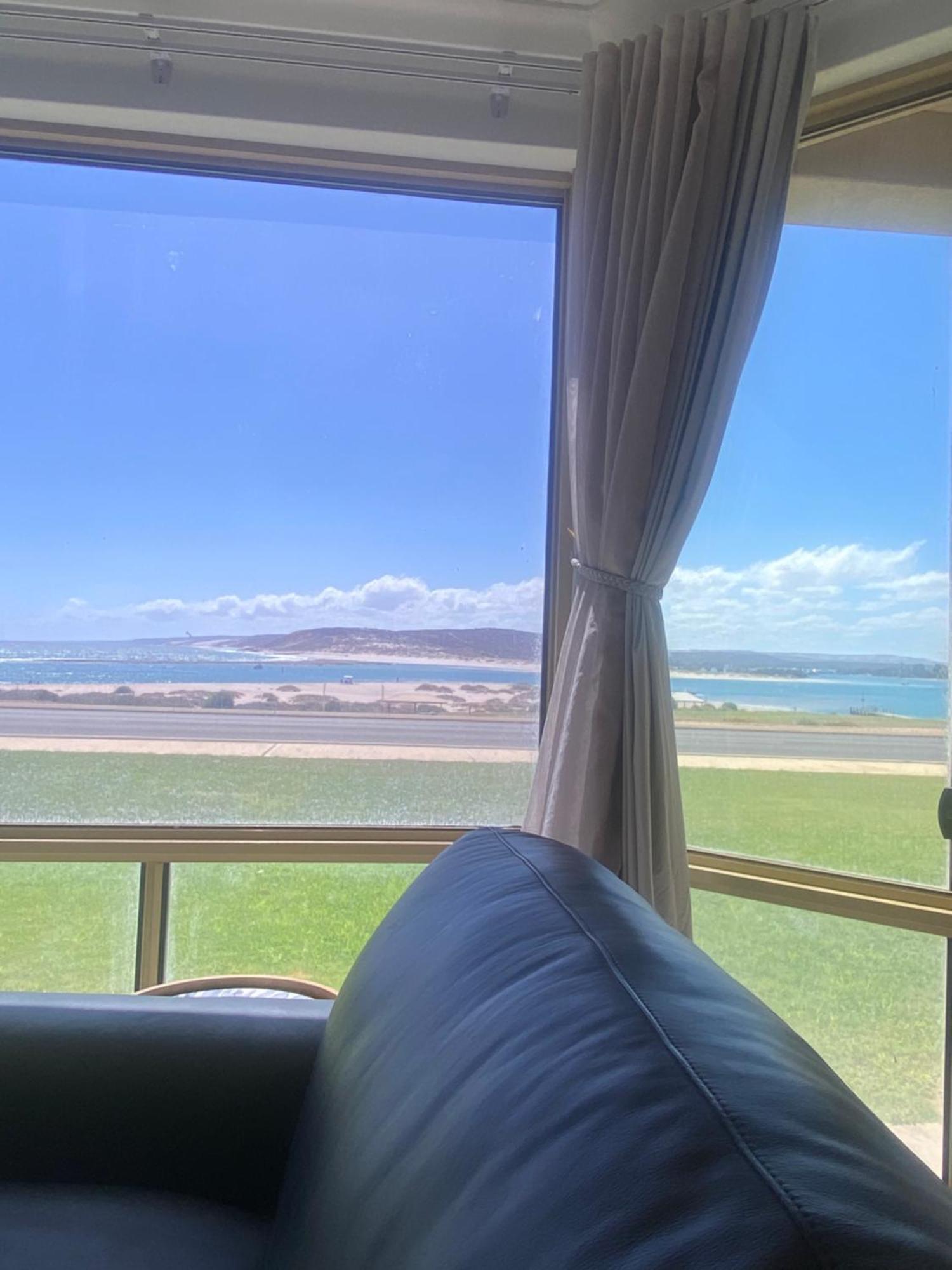 Pelican Shore Oceanfront Villa 6 Kalbarri Extérieur photo